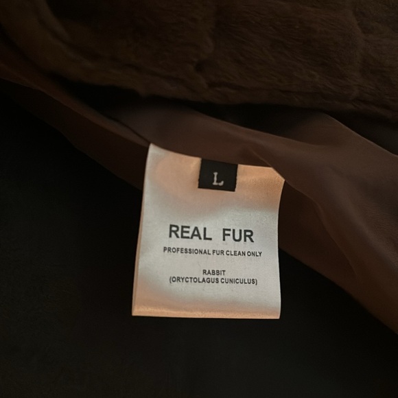 Trilogy Fur Coat - Picture 5 of 6